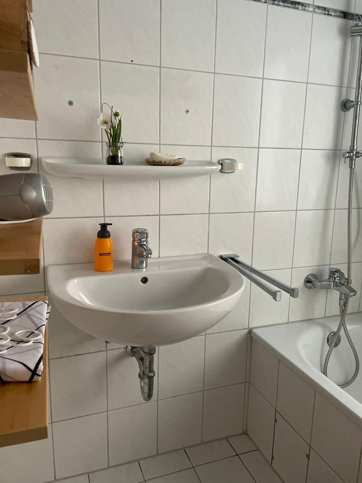 Modernes Apartment Im Gruenen, Mit Park- Und Meer-Naehe Бад Цвишенан Екстериор снимка