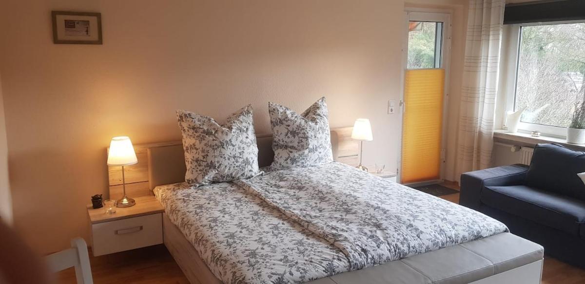 Modernes Apartment Im Gruenen, Mit Park- Und Meer-Naehe Бад Цвишенан Екстериор снимка